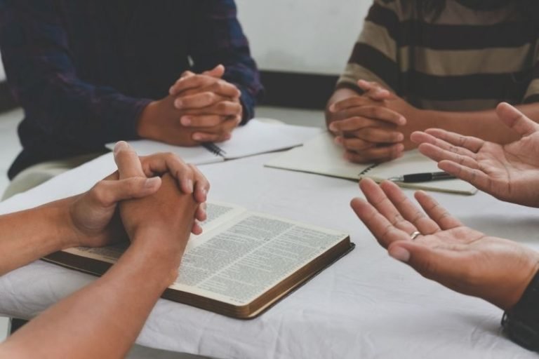 Inspiring Devotional Topics for Your Next Prayer Meeting